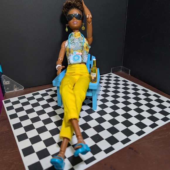 Custom Restyled Made To Move Yoga Barbie Doll - Picture 5 of 13